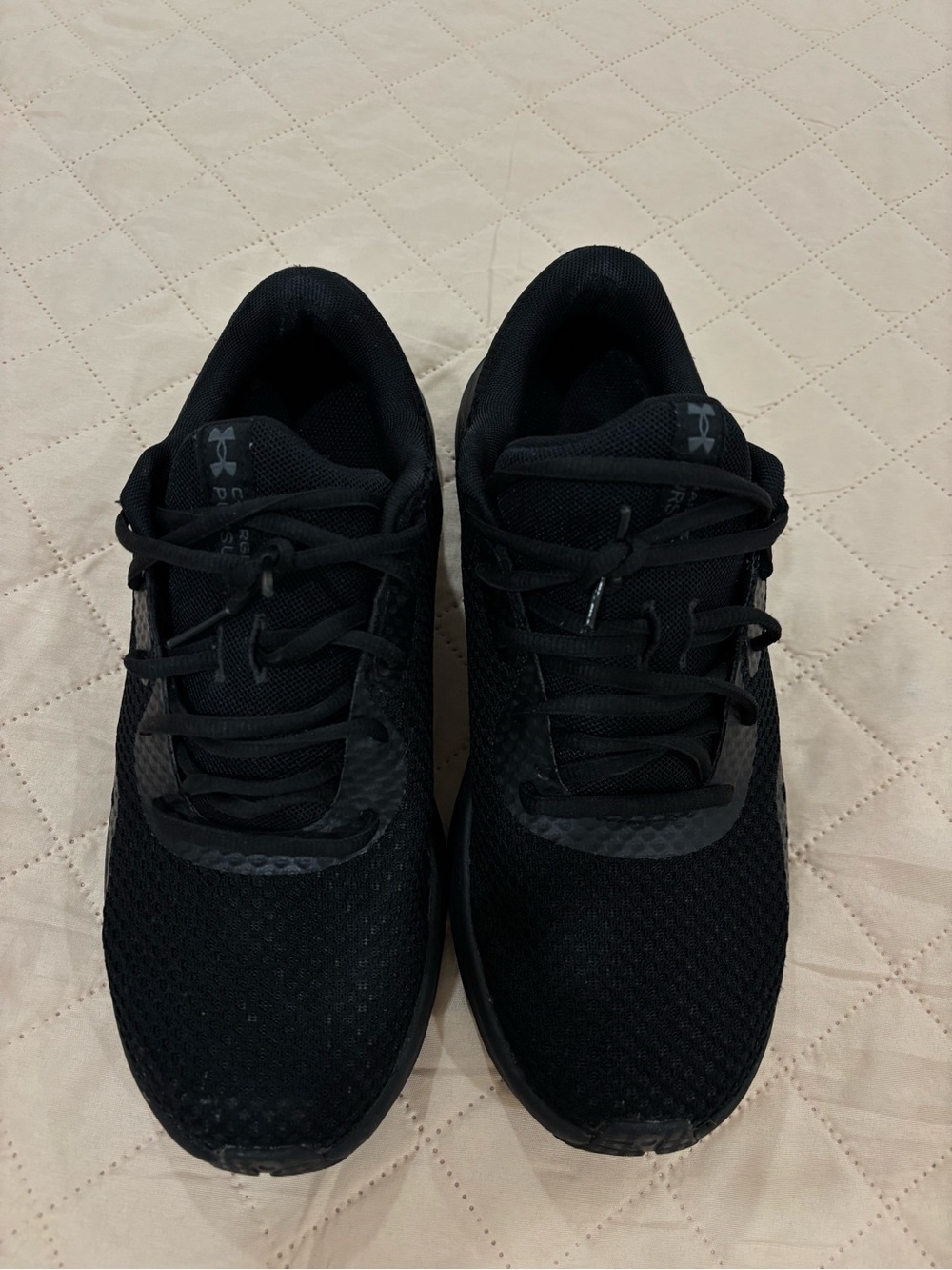 Under Armour Men’s Black Mesh Running Sneakers
